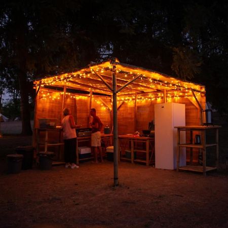 Lanvéoc Lodg'Ing Nature Camp Presqu'Ile Crozon מראה חיצוני תמונה